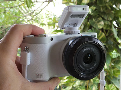 The Samsung NX300 comes in the colors white, black and brown -- a stylish camera with state-of-the-art technology offering great value and imaging quality.