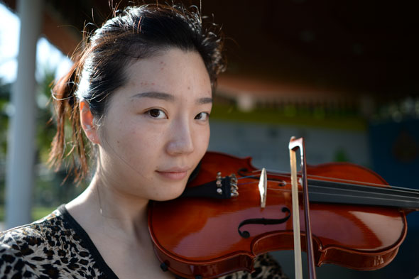 Nikon Df -- Violin Girl
