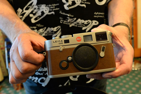 As said, this special edition mint Leica M6 TTL can be had for a good price. Contact me if you got an itch.